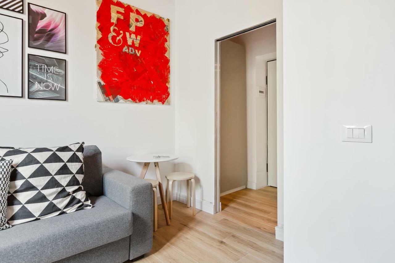 Modern And Cozy Apt In Porta Romana ميلان المظهر الخارجي الصورة