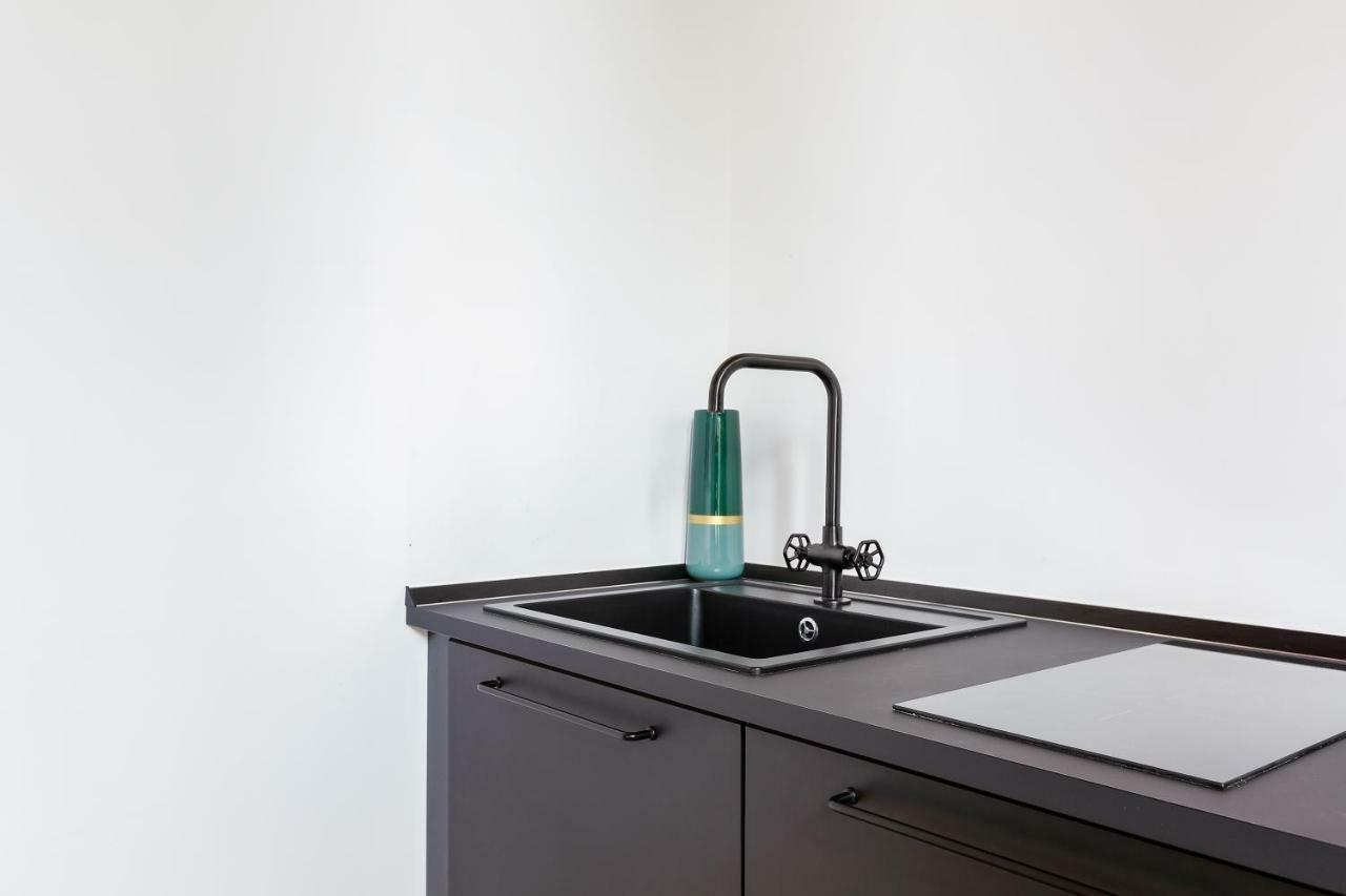 Modern And Cozy Apt In Porta Romana ميلان المظهر الخارجي الصورة